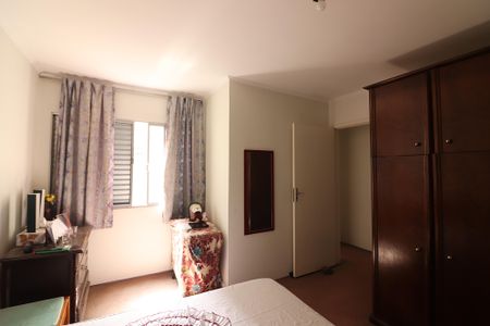 Casa à venda com 289m², 3 quartos e 4 vagasQuarto 2