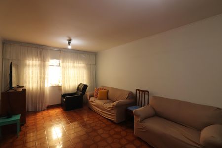 Casa à venda com 289m², 3 quartos e 4 vagasSala