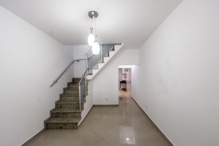 Casa à venda com 128m², 4 quartos e 2 vagasSala