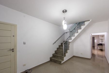 Casa à venda com 128m², 4 quartos e 2 vagasSala