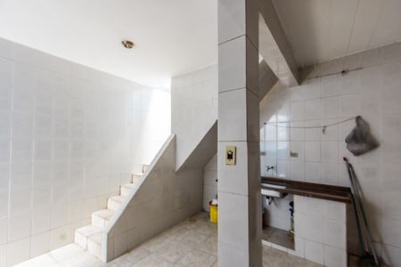 Casa à venda com 128m², 4 quartos e 2 vagasÁrea de Serviço