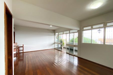 Sala de apartamento à venda com 4 quartos, 180m² em São Lucas, Belo Horizonte