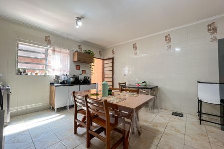 Casa à venda com 161m², 3 quartos e 2 vagasCozinha