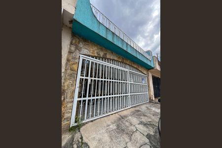 Casa à venda com 161m², 3 quartos e 2 vagasFachada