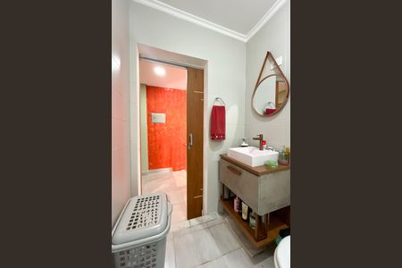 Casa à venda com 161m², 3 quartos e 2 vagasBanheiro Corredor