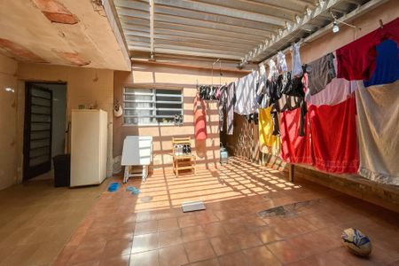 Casa à venda com 161m², 3 quartos e 2 vagasQuintal