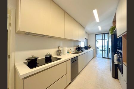 Apartamento à venda com 4 quartos, 344m² em Alphaville Industrial, Barueri