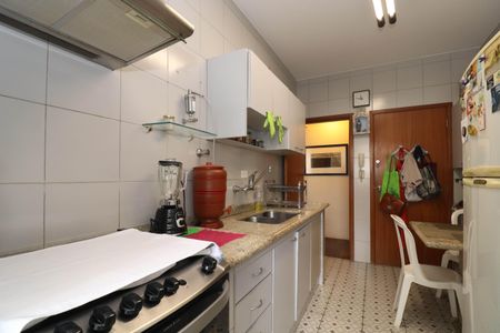 Apartamento à venda com 100m², 2 quartos e 1 vagaCozinha