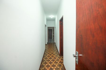 Casa à venda com 300m², 3 quartos e 3 vagasCorredor
