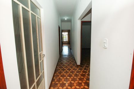 Casa à venda com 300m², 3 quartos e 3 vagasCorredor