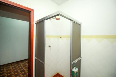 Casa à venda com 300m², 3 quartos e 3 vagasBanheiro 1