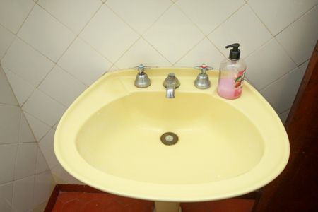 Casa à venda com 300m², 3 quartos e 3 vagasBanheiro 1