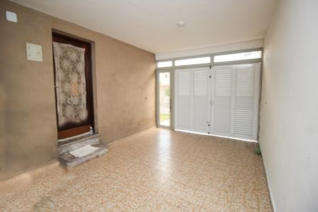 Casa à venda com 300m², 3 quartos e 3 vagasGaragem