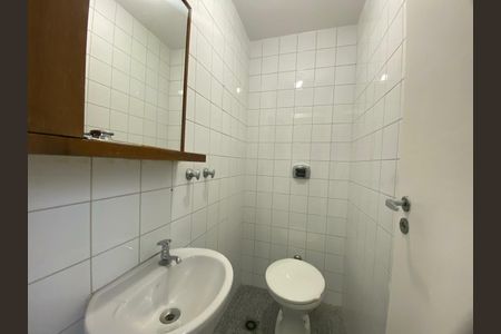 Apartamento para alugar com 68m², 3 quartos e 1 vaga