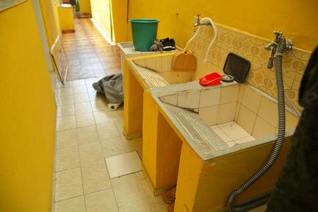 Casa à venda com 200m², 2 quartos e 2 vagasÁrea de Serviço casa 2 e 3 