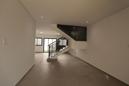 Casa à venda com 129m², 2 quartos e 4 vagasSala