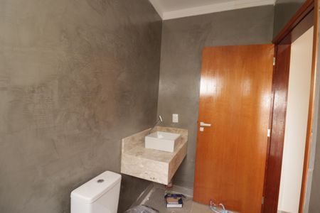 Casa à venda com 129m², 2 quartos e 4 vagasBanheiro