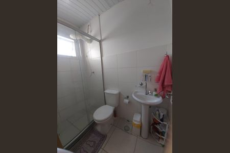 Casa de condomínio à venda com 90m², 3 quartos e 1 vaga Casa de condomínio à venda com 90m², 3 quartos e 1 vagaBanheiro da Suíte
