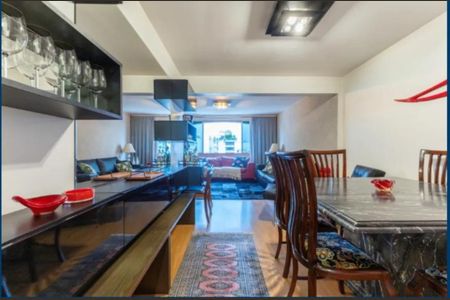 Apartamento à venda com 116m², 3 quartos e 1 vagaFoto 01