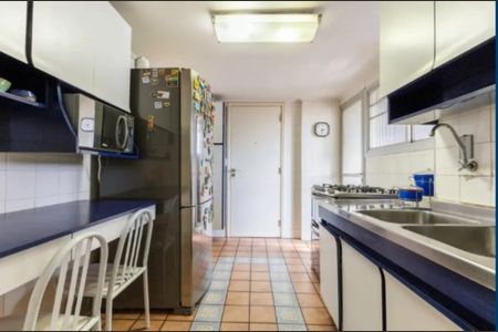 Apartamento à venda com 116m², 3 quartos e 1 vagaFoto 01