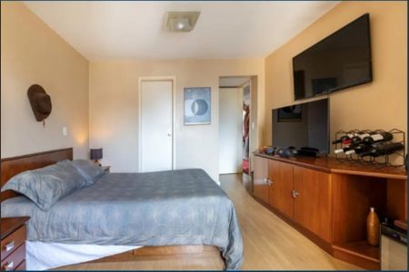 Apartamento à venda com 116m², 3 quartos e 1 vagaFoto 01