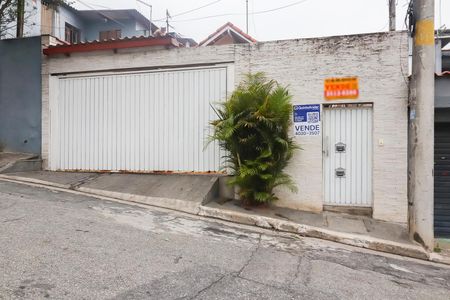 Casa à venda com 88m², 2 quartos e 2 vagasFachada