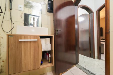 Casa à venda com 88m², 2 quartos e 2 vagasBanheiro