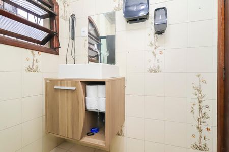 Casa à venda com 88m², 2 quartos e 2 vagasBanheiro