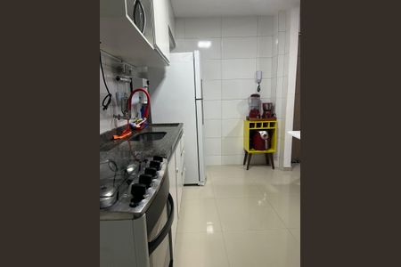 Apartamento para alugar com 55m², 2 quartos e sem vagaCozinha e Área de Serviço