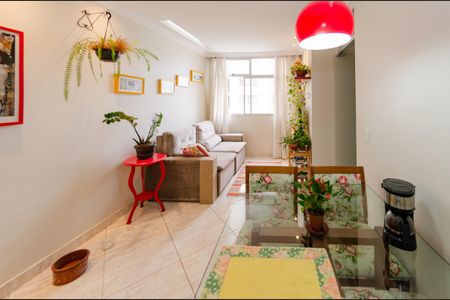 Sala de apartamento para alugar com 3 quartos, 70m² em Grajaú, Belo Horizonte