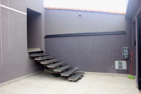 Casa à venda com 125m², 3 quartos e 2 vagasGaragem