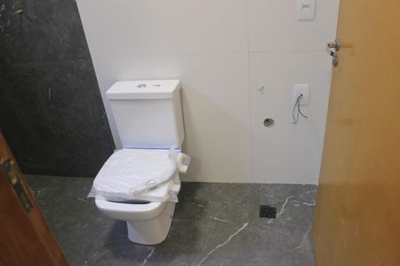 Casa à venda com 125m², 3 quartos e 2 vagasBanheiro da Suíte