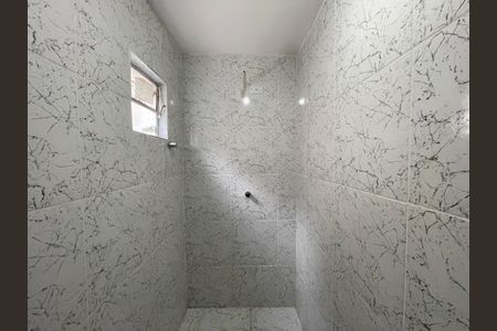 Banheiro Social de kitnet/studio para alugar com 1 quarto, 25m² em Vila Tiradentes, São Paulo