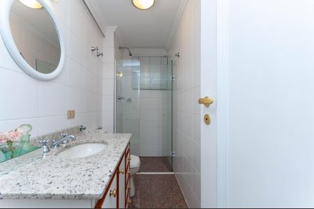 Apartamento para alugar com 155m², 4 quartos e 3 vagasBanheiro Social