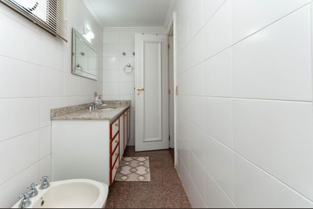 Apartamento para alugar com 155m², 4 quartos e 3 vagasBanheiro do quarto 4 Suíte