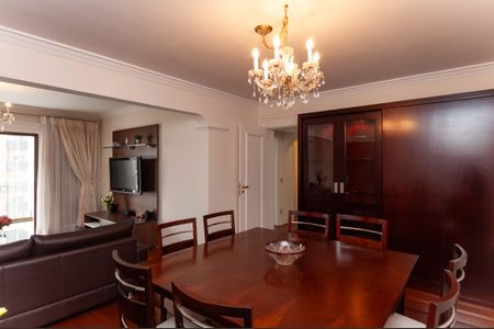 Apartamento para alugar com 155m², 4 quartos e 3 vagasSala