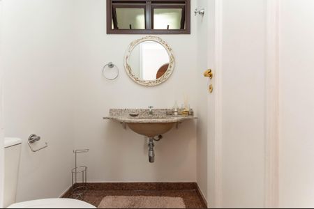 Apartamento para alugar com 155m², 4 quartos e 3 vagasLavabo