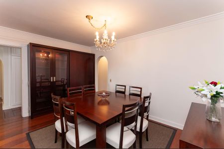 Apartamento para alugar com 155m², 4 quartos e 3 vagasSala