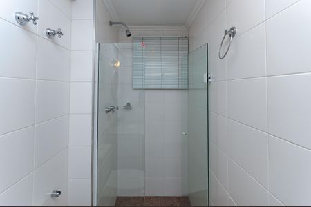 Apartamento para alugar com 155m², 4 quartos e 3 vagasBanheiro Social