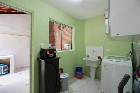 Casa à venda com 125m², 3 quartos e 2 vagasÁrea de serviço