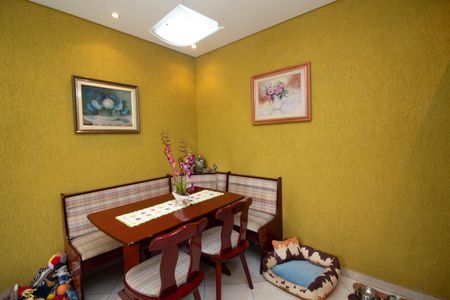 Apartamento à venda com 65m², 2 quartos e 1 vagaSala