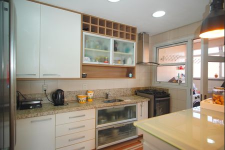 Apartamento à venda com 162m², 2 quartos e 2 vagasCozinha