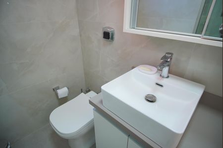 Apartamento à venda com 162m², 2 quartos e 2 vagasBanheiro da Suíte