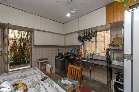 Casa para alugar com 180m², 2 quartos e 2 vagas Casa para alugar com 180m², 2 quartos e 2 vagasCozinha