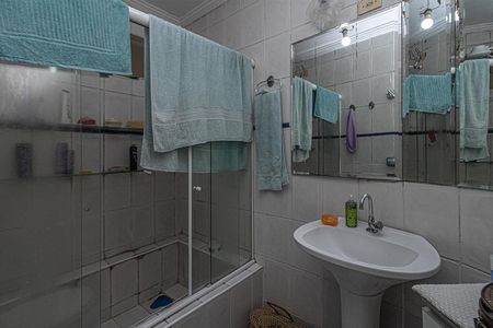 Casa para alugar com 180m², 2 quartos e 2 vagas Casa para alugar com 180m², 2 quartos e 2 vagasBanheiro da Suíte