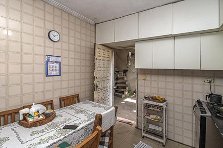 Casa para alugar com 180m², 2 quartos e 2 vagas Casa para alugar com 180m², 2 quartos e 2 vagasCozinha