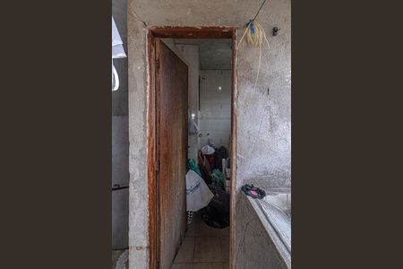 Casa para alugar com 180m², 2 quartos e 2 vagas Casa para alugar com 180m², 2 quartos e 2 vagasBanheiro de Serviço