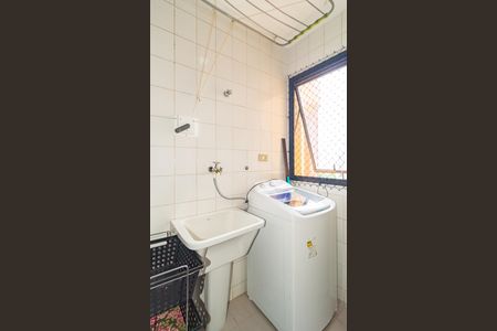 Apartamento à venda com 64m², 3 quartos e 1 vaga Apartamento à venda com 64m², 3 quartos e 1 vagaÁrea de Serviço