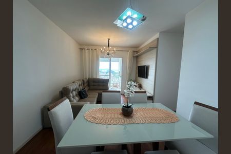 Apartamento para alugar com 85m², 3 quartos e 2 vagasSala