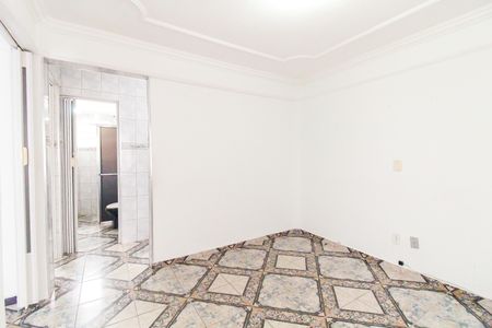 Sala de apartamento para alugar com 2 quartos, 44m² em Jardim Redil, São Paulo